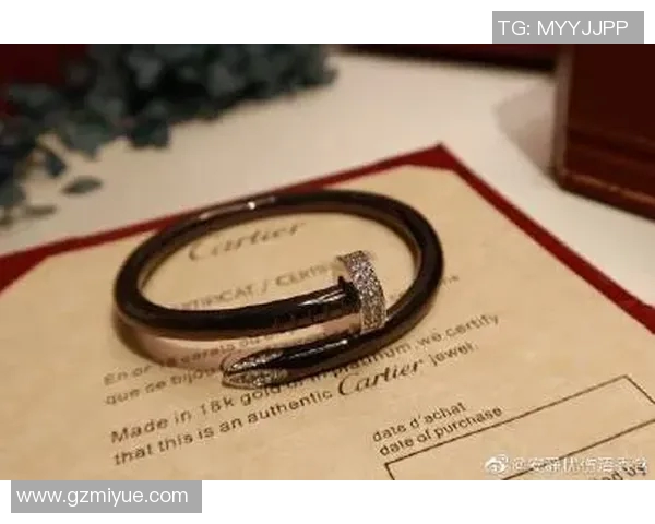 足球明星男生手相解析与图片展示揭秘他们的性格与命运特点